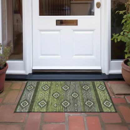 Machine Washable Indoor/Outdoor Chantille Aloe 1'8" x 2'6" Rug