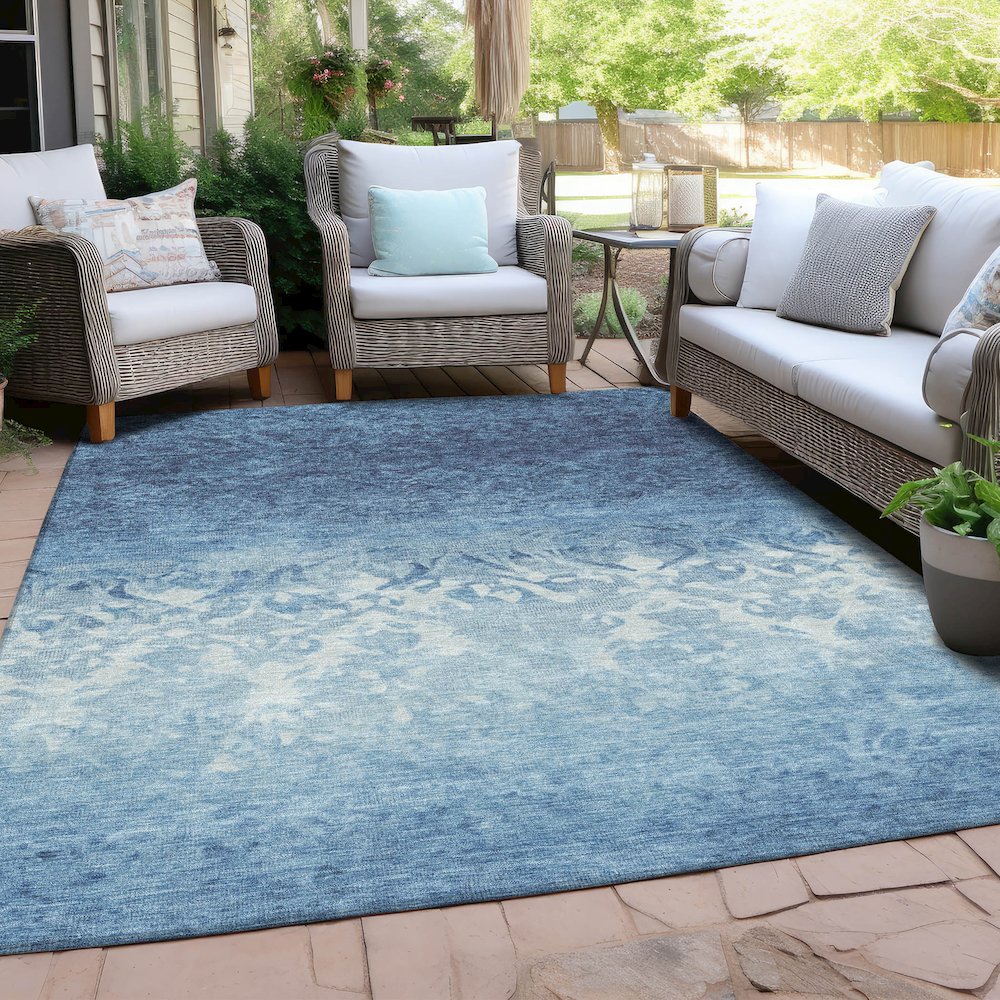 Machine Washable Indoor/Outdoor Chantille Denim 2'6" x 3'10" Rug