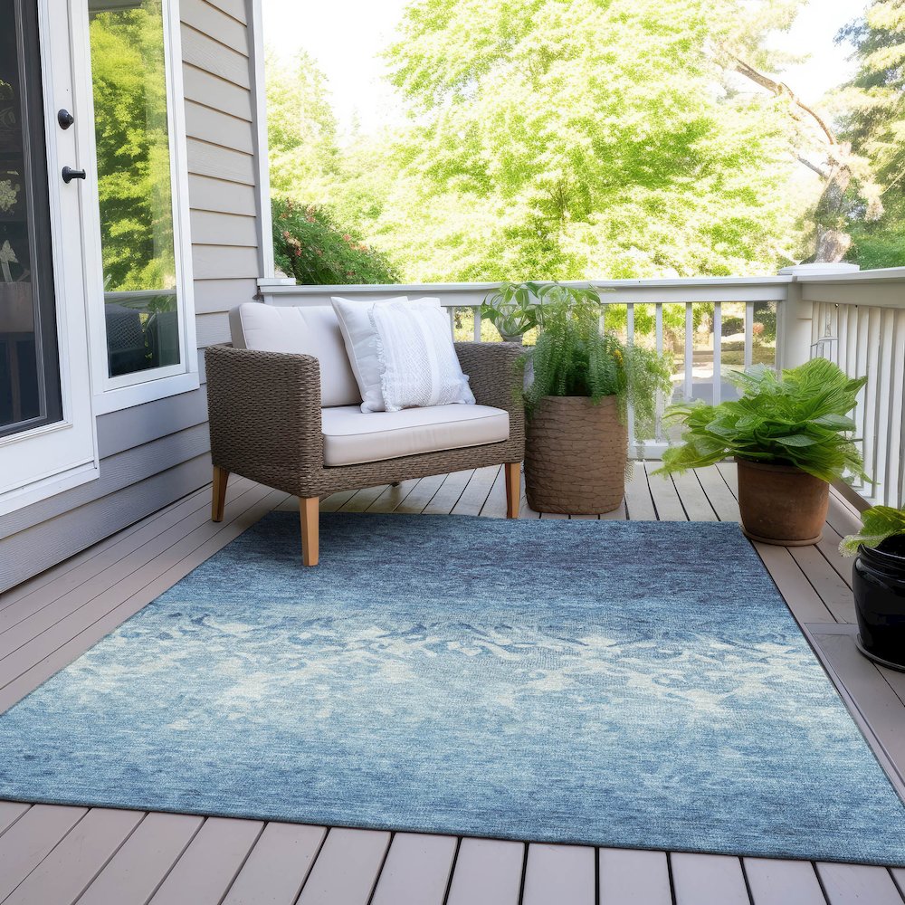 Machine Washable Indoor/Outdoor Chantille Denim 2'6" x 3'10" Rug