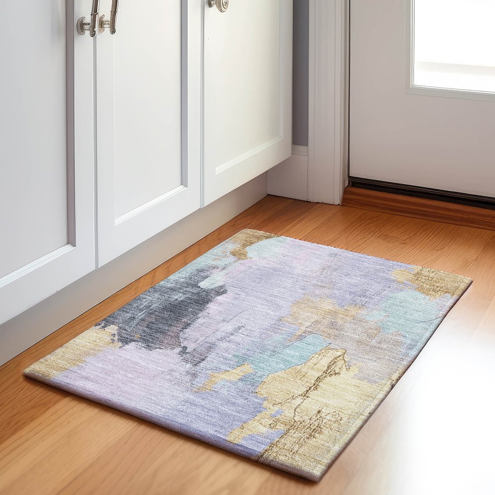 Machine Washable Indoor/Outdoor Chantille Lavender 1'8" x 2'6" Rug