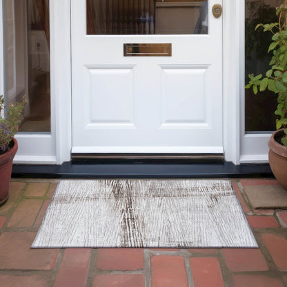 Machine Washable Indoor/Outdoor Chantille Taupe 1'8" x 2'6" Rug