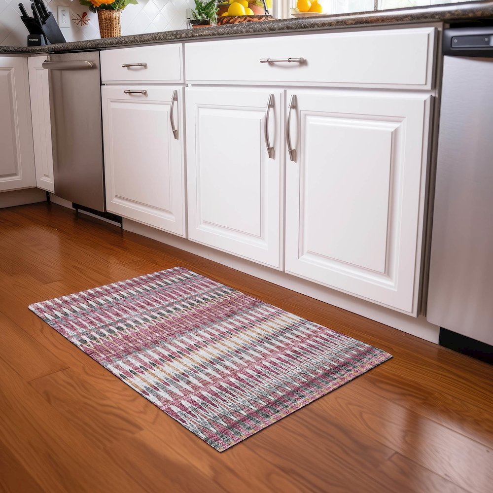 Premium Machine Washable Mayfield AMF860 Mauve 1'8" x 2'6" Rug