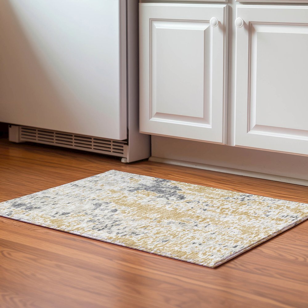 Premium Machine Washable Mayfield AMF944 Gold 1'8" x 2'6" Rug