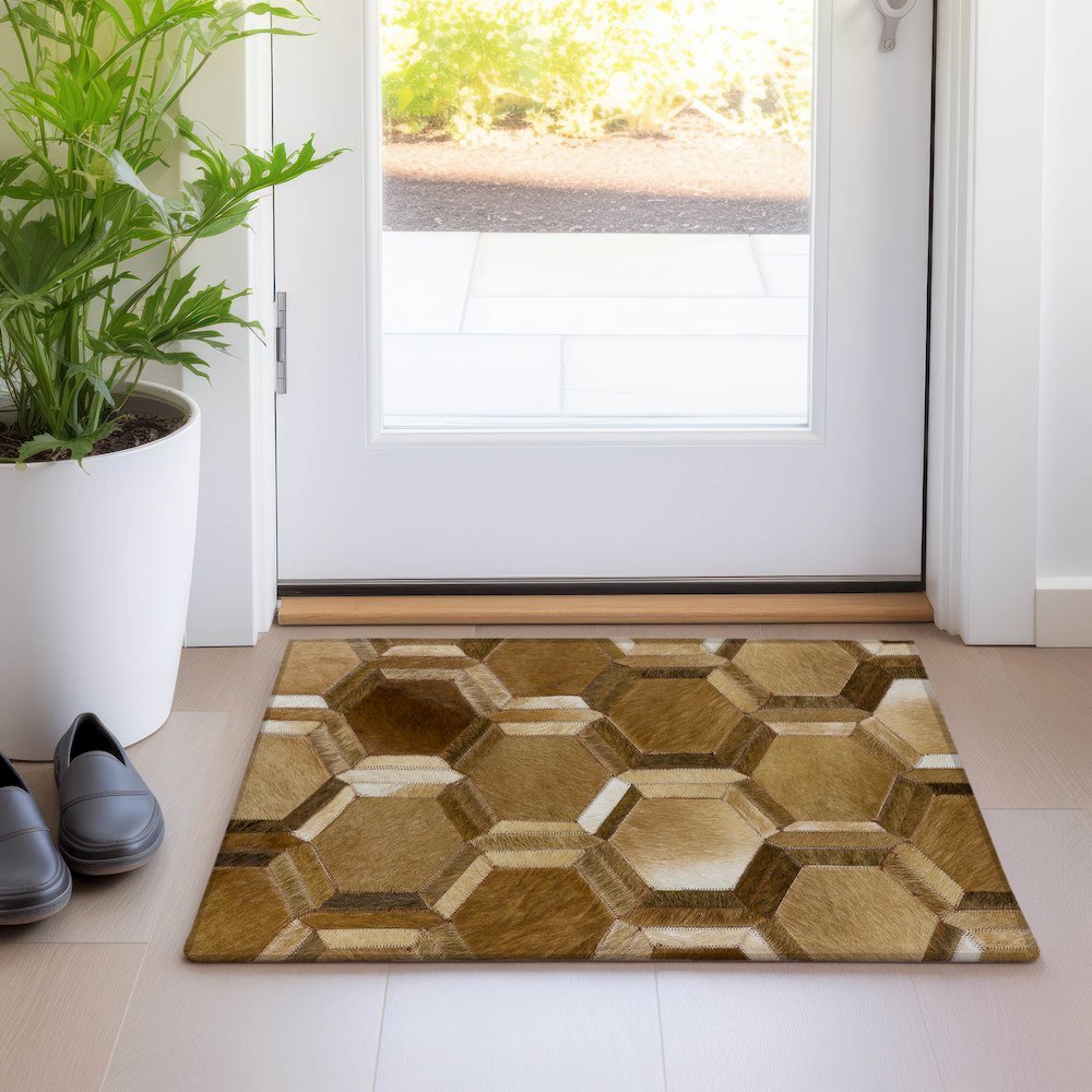 Premium Machine Washable Mayfield  Brown 1'8" x 2'6" Rug