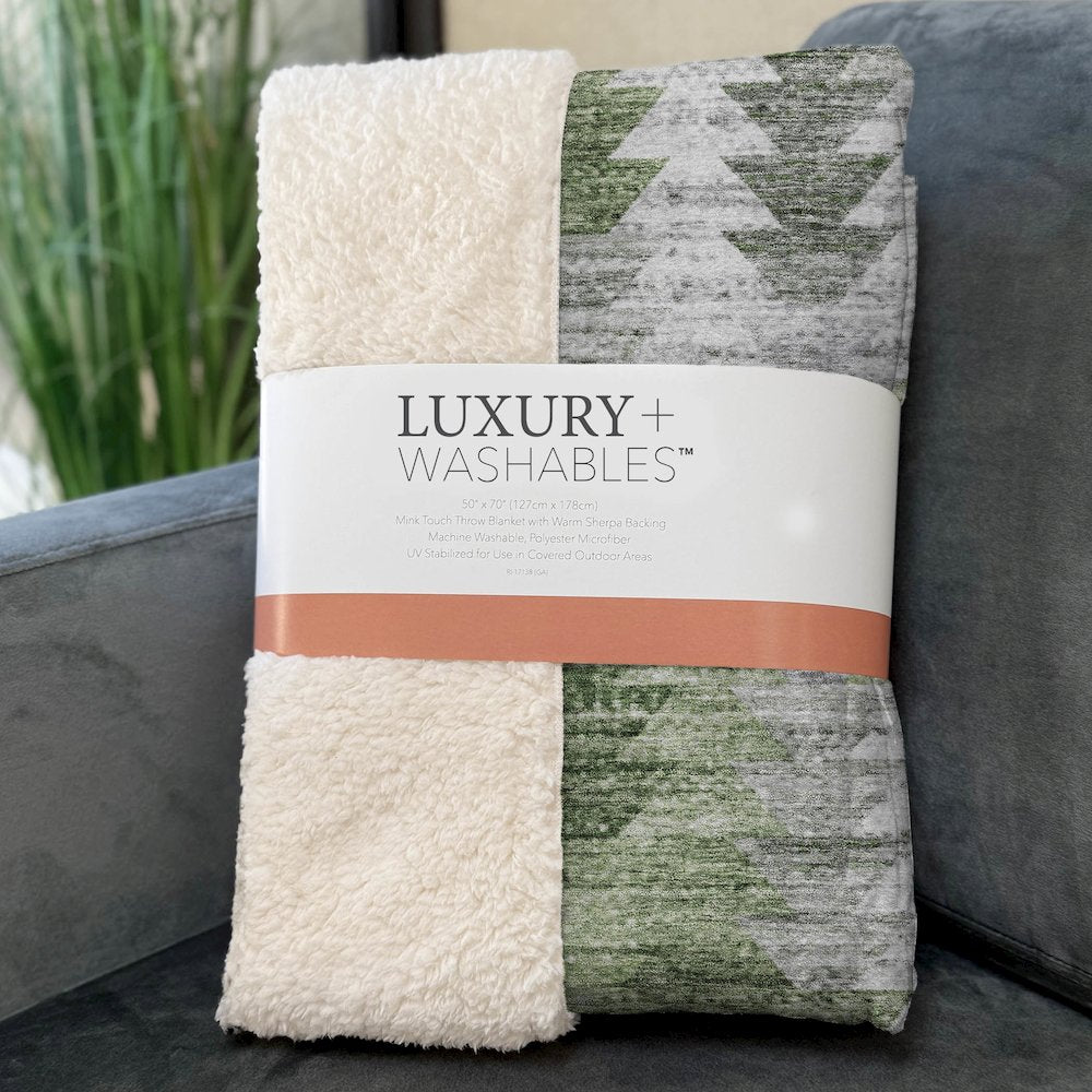 Premium Machine Washable ASB632 Green 50" x 70" Sherpa Throw Blanket
