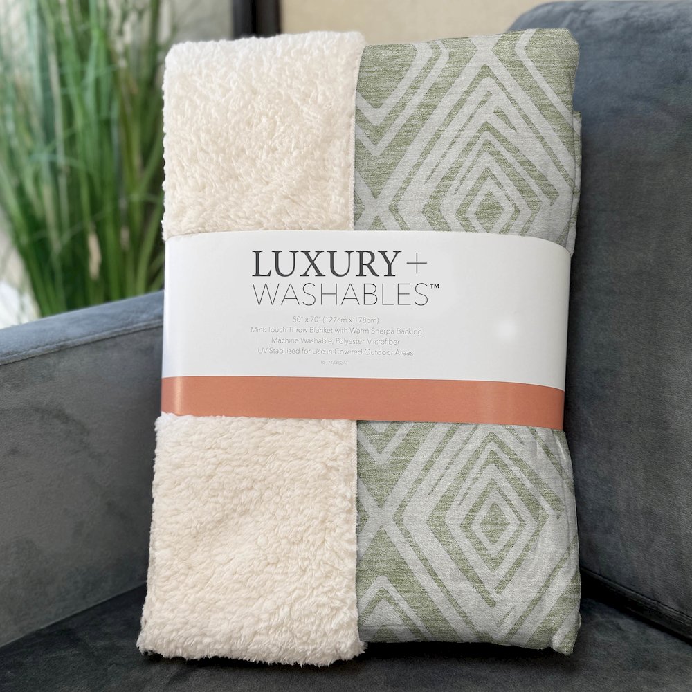 Premium Machine Washable ASB737 Aloe 50" x 70" Sherpa Throw Blanket