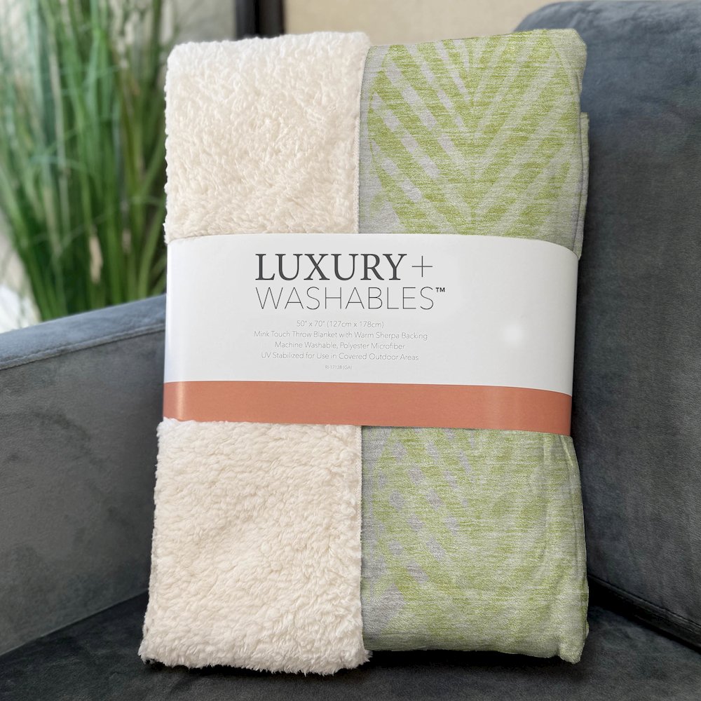 Premium Machine Washable ASB744 Aloe 50" x 70" Sherpa Throw Blanket