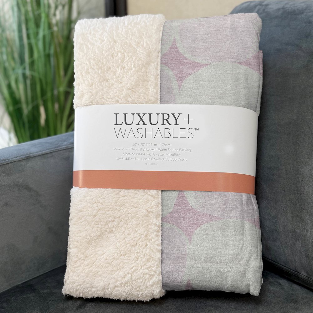 Premium Machine Washable ASB870 Pink 50" x 70" Sherpa Throw Blanket