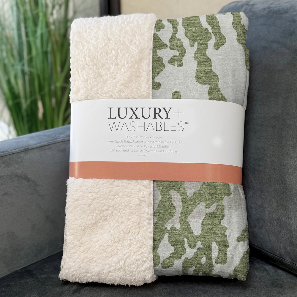 Premium Machine Washable ASB873 Green 50" x 70" Sherpa Throw Blanket