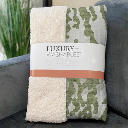 Premium Machine Washable ASB873 Green 50" x 70" Sherpa Throw Blanket