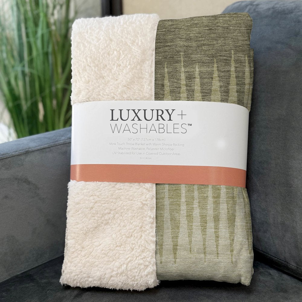 Premium Machine Washable ASB886 Green 50" x 70" Sherpa Throw Blanket