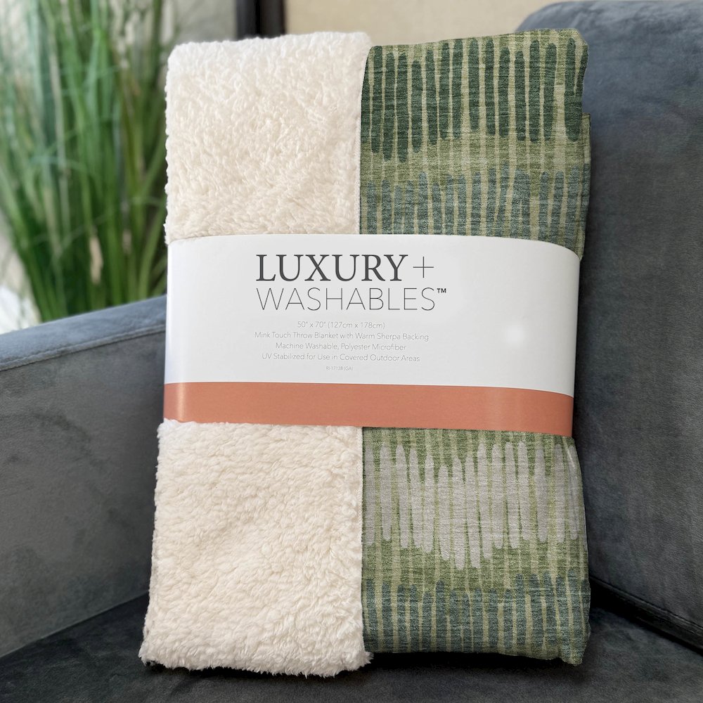 Premium Machine Washable ASB889 Green 50" x 70" Sherpa Throw Blanket