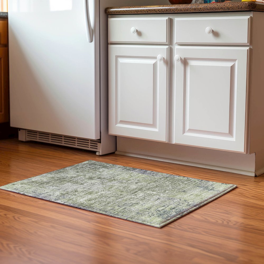 Luxury Washable Indoor/Outdoor Bresca Green 1'8" x 2'6" Rug