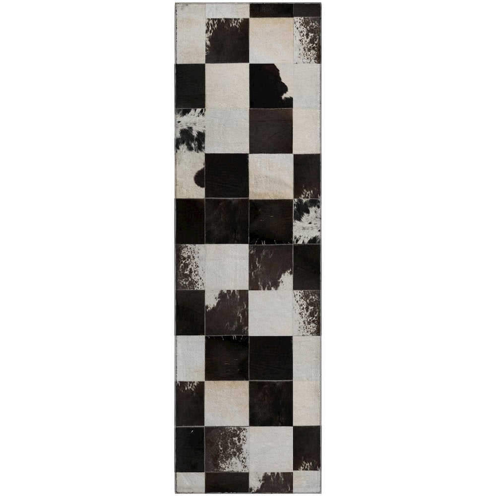 Luxury Washable Indoor/Outdoor Bozeman Black 2'3" x 7'6" Runner Rug