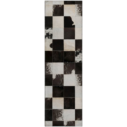 Luxury Washable Indoor/Outdoor Bozeman Black 2'3" x 7'6" Runner Rug