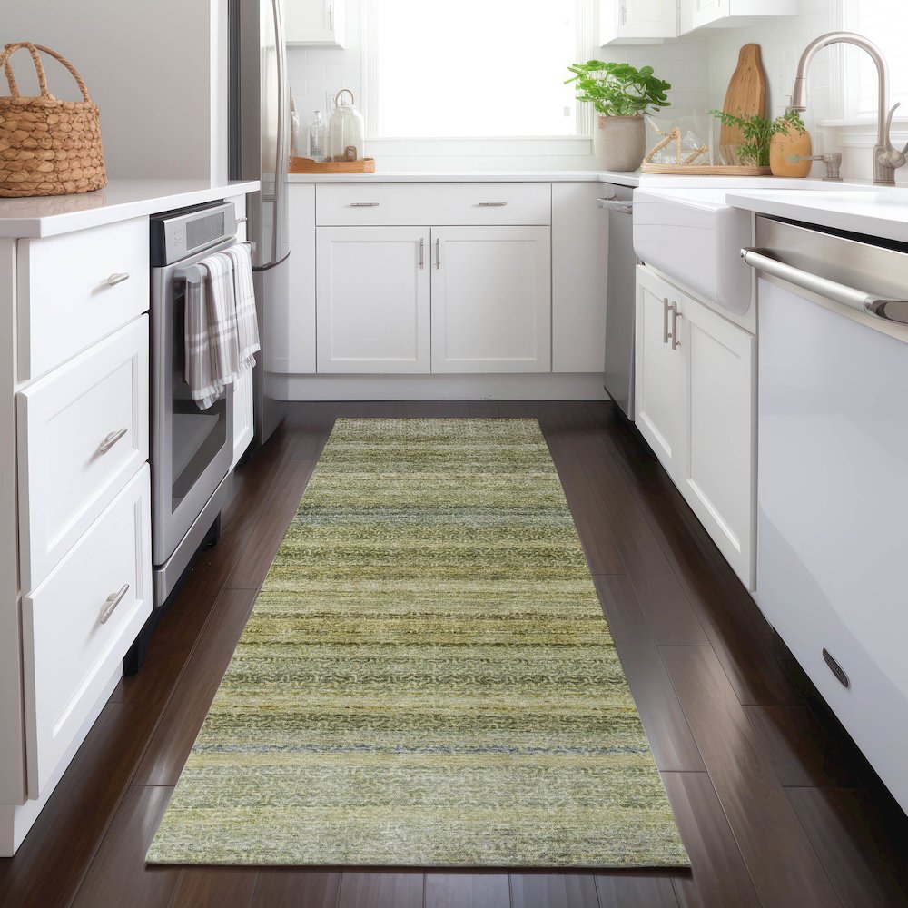 Luxury Washable Indoor/Outdoor Burano Aloe 2'3" x 7'6" Runner Rug