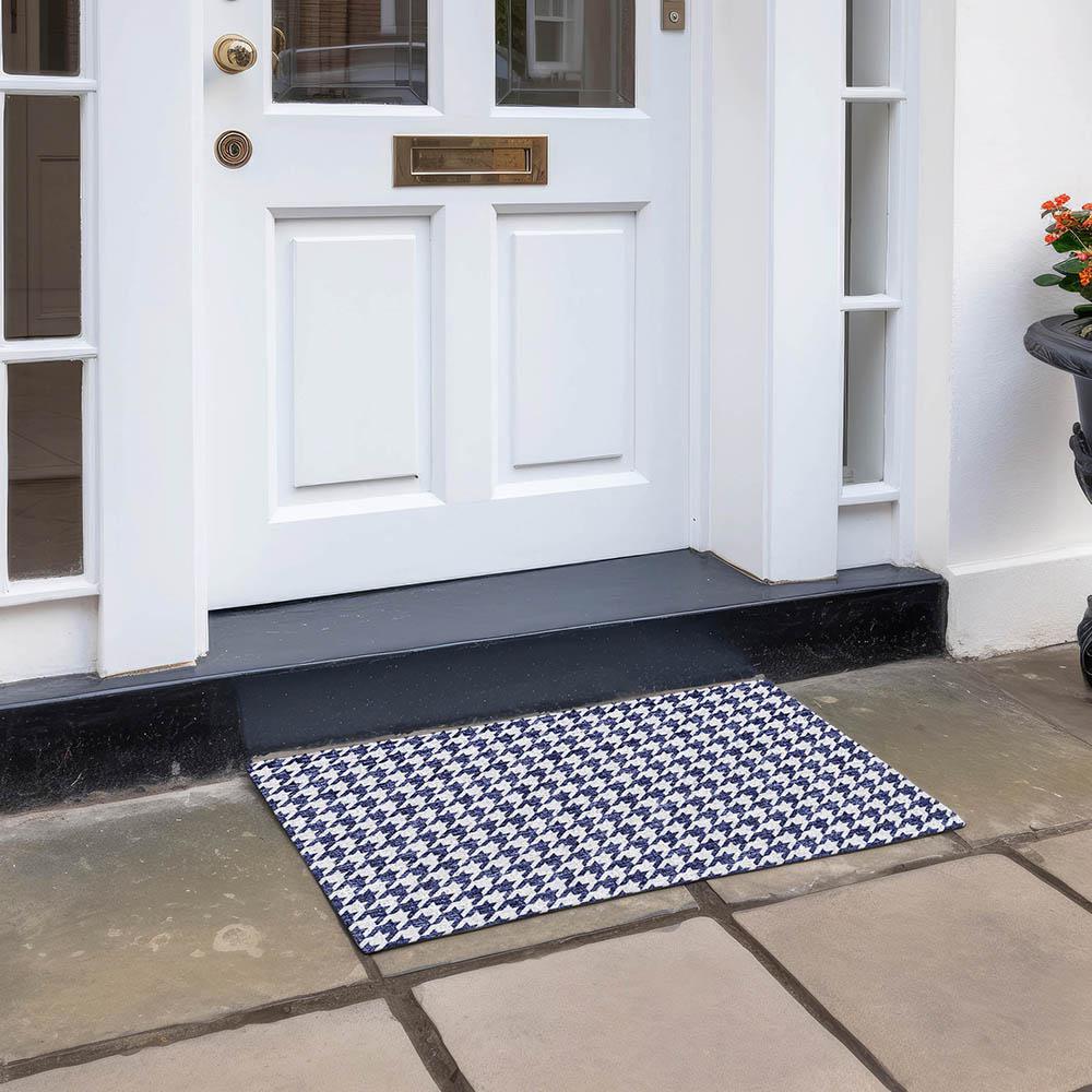 Indoor/Outdoor Hinton HN1 Navy Washable 1'8" x 2'6" Rug