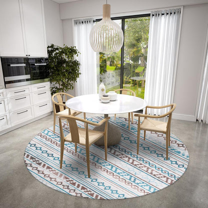 Yuma Gray Bohemian Southwest 8' x 8' Area Rug Gray AYU40