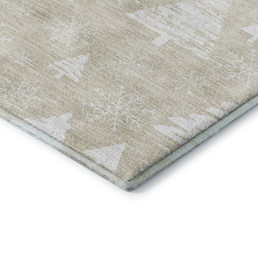 Luxury Washable Indoor/Outdoor Merry & Bright Beige 1'8" x 2'6" Rug