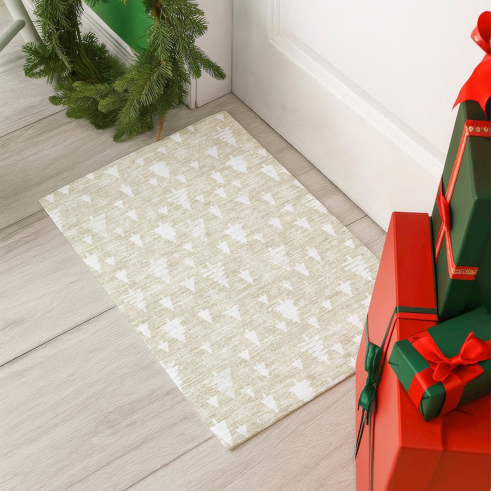 Luxury Washable Indoor/Outdoor Merry & Bright Beige 1'8" x 2'6" Rug