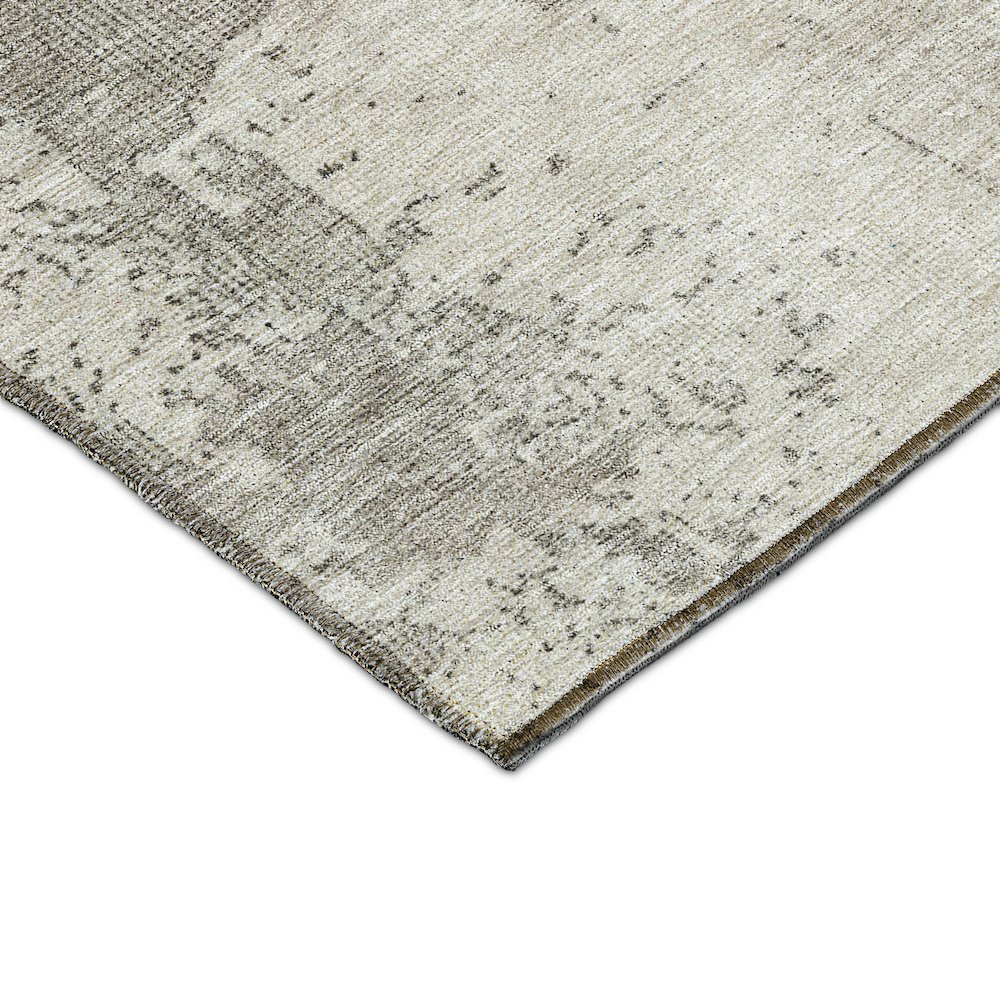 Indoor/Outdoor Nouveau Linen 1'8" x 2'6" Rug