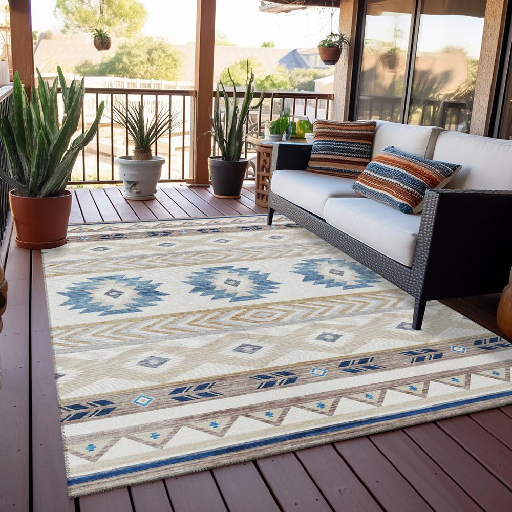 Indoor/Outdoor Phoenix PH3 Ivory Washable 2'6" x 3'10" Rug