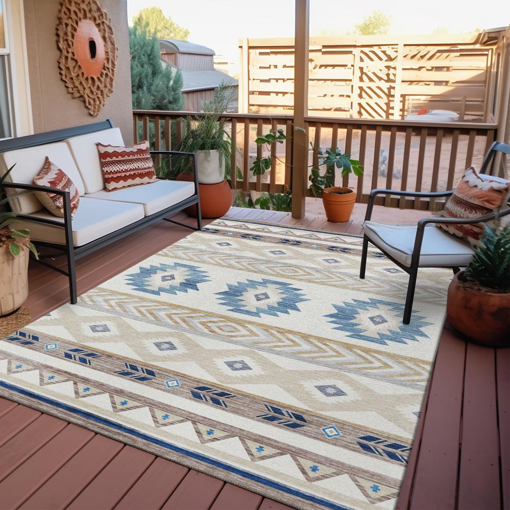 Indoor/Outdoor Phoenix PH3 Ivory Washable 2'6" x 3'10" Rug