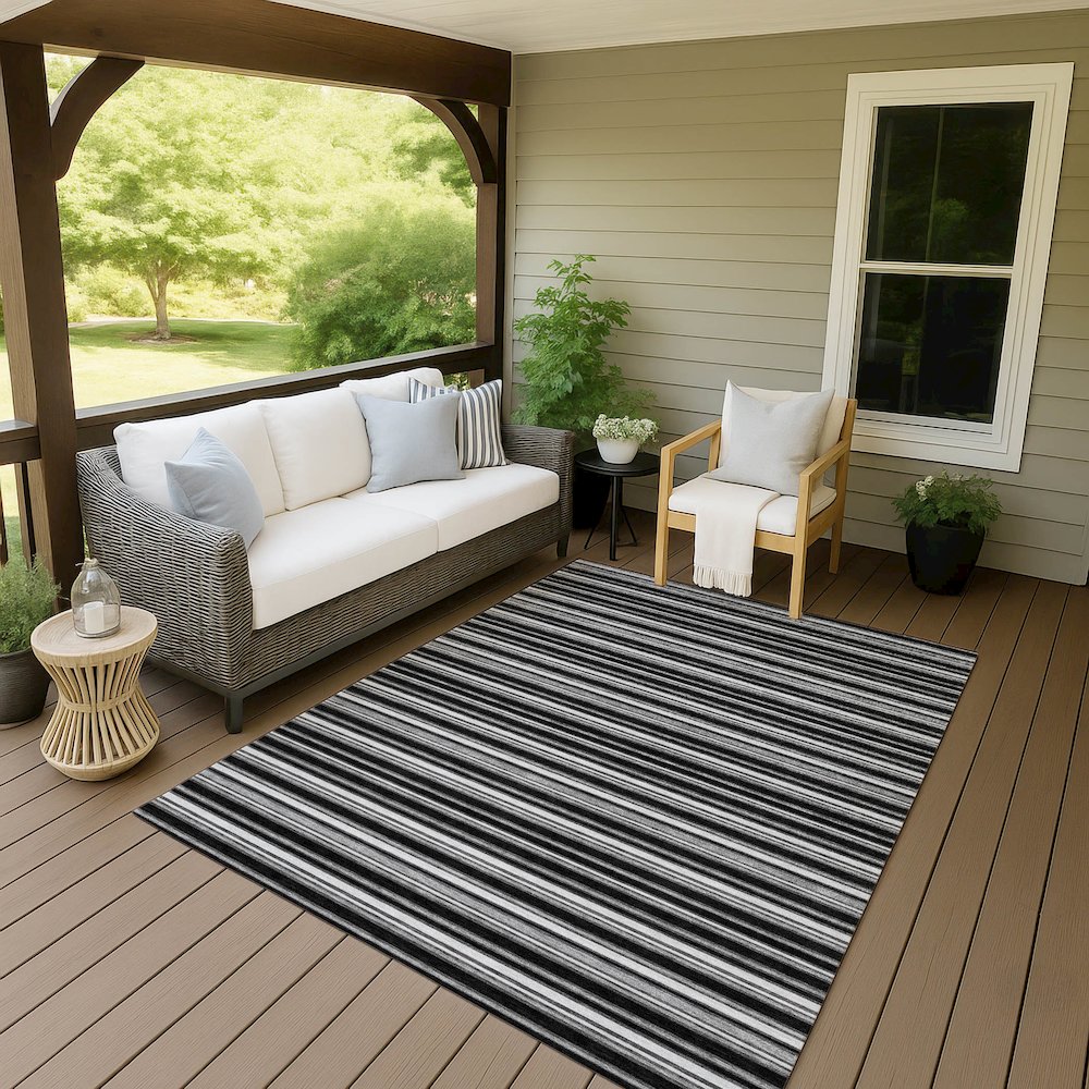 Luxury Washable Indoor/Outdoor Soft Essentials SE2 Black 1'8" x 2'6" Rug