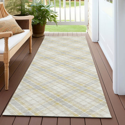 Luxury Washable Indoor/Outdoor Soft Essentials SE3 Gold 2'3" x 7'6" Runner Rug