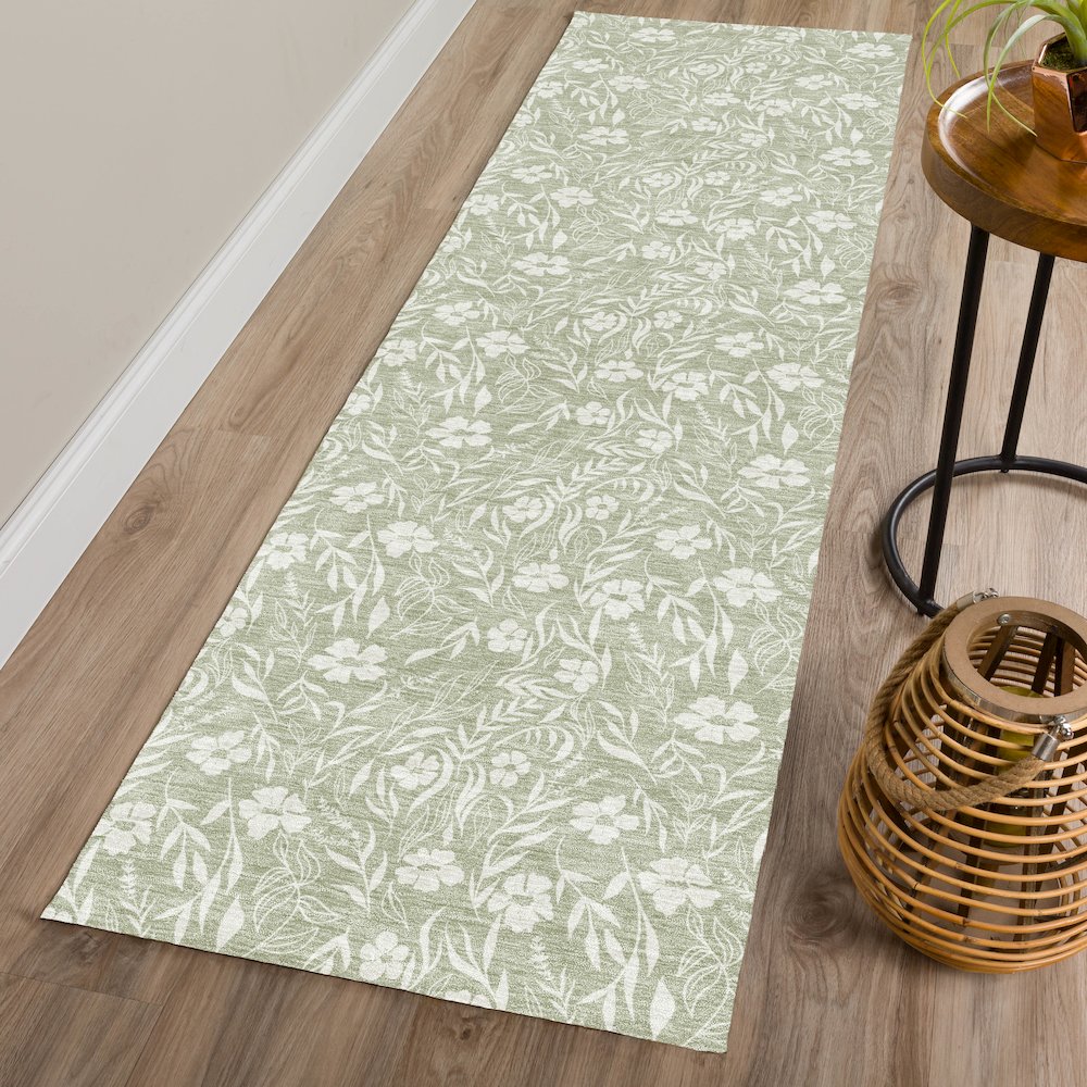 Luxury Washable Indoor/Outdoor Soft Essentials SE4 Green 2'3" x 7'6" Runner Rug
