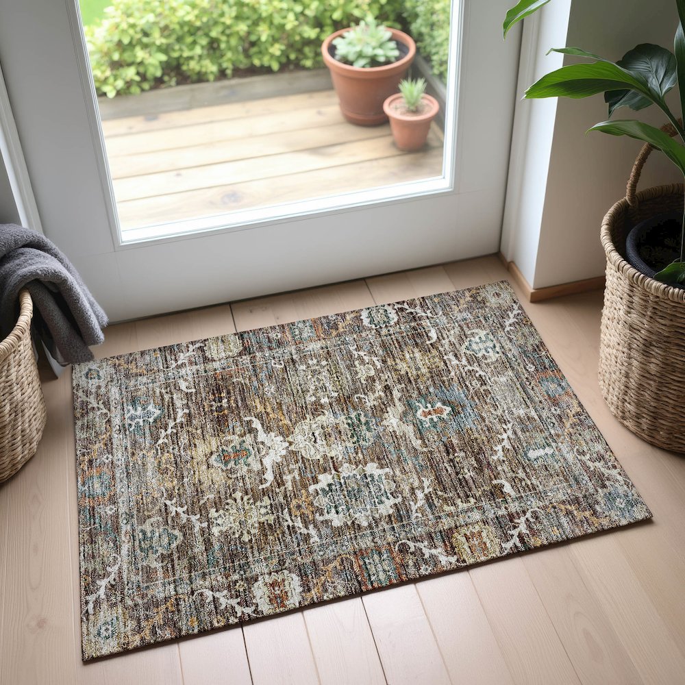Indoor/Outdoor Silk Road Chocolate 1'8" x 2'6" Rug