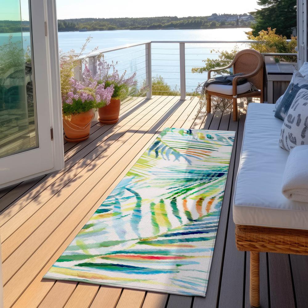 Indoor/Outdoor Tropics TC4 Meadow Washable 2'3" x 7'6" Runner Rug