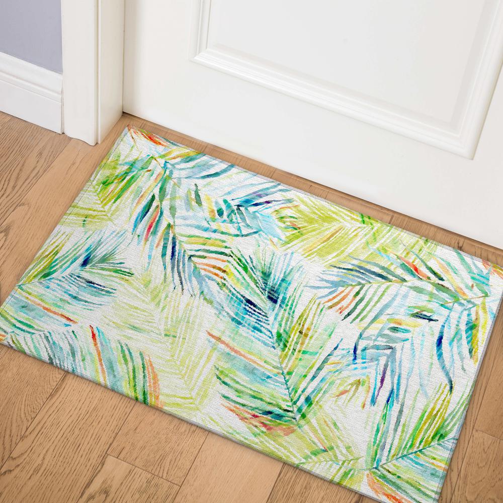 Indoor/Outdoor Tropics TC4 Meadow Washable 1'8" x 2'6" Rug