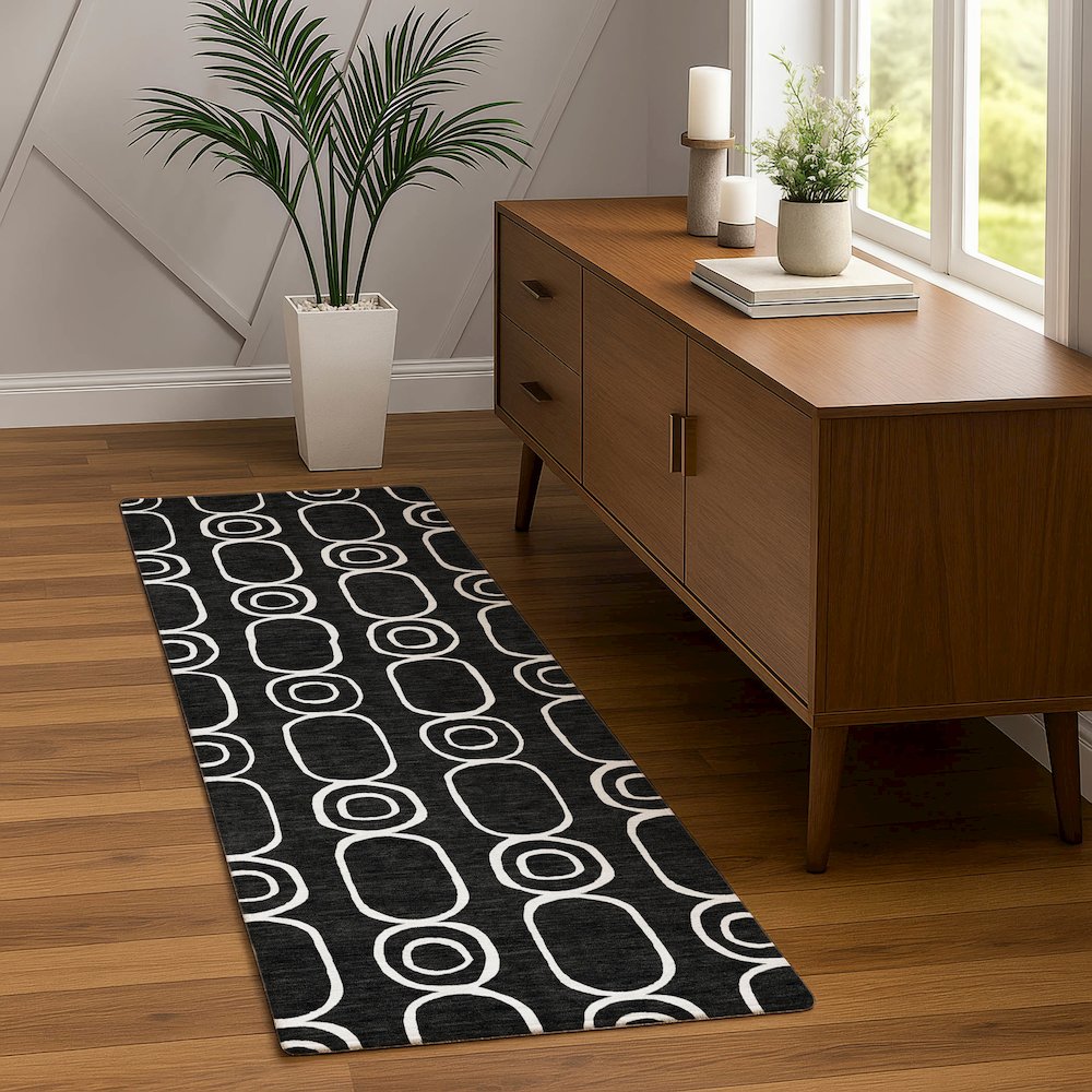 Luxury Washable Indoor/Outdoor The Reserve Black 2'3" x 7'6" Runner Rug