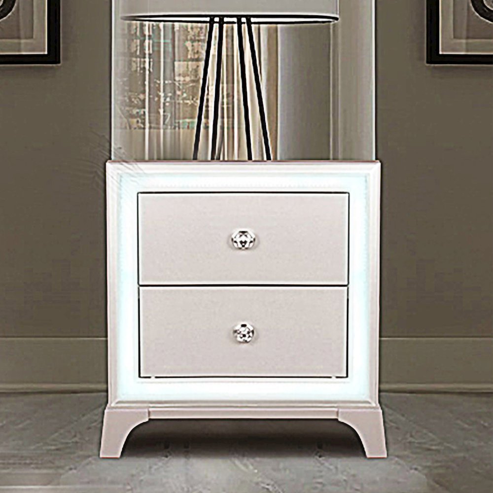 Cassie 4-Piece Queen Bedroom Set