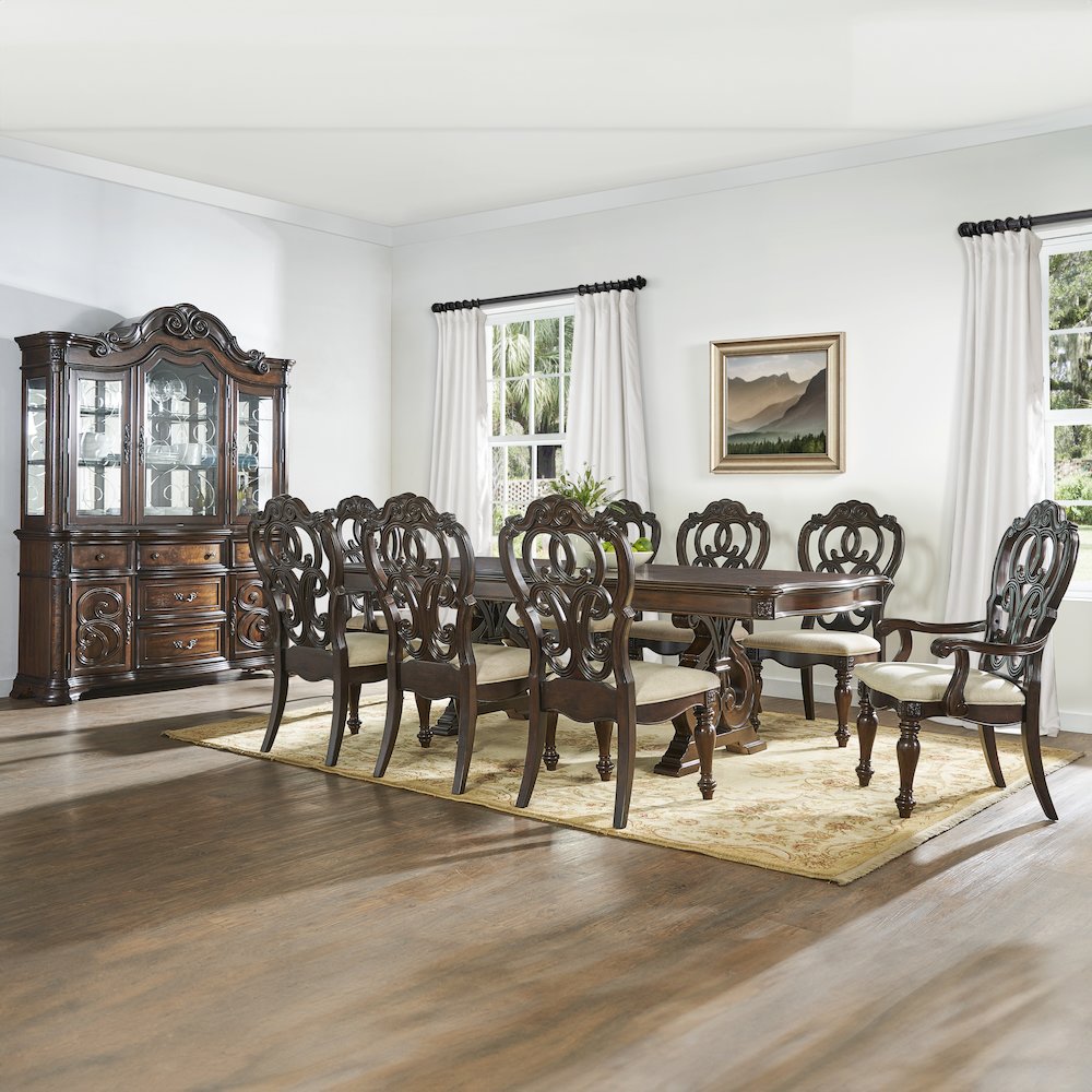 Royale Dining Table