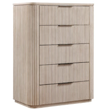 Henry Sand Chest