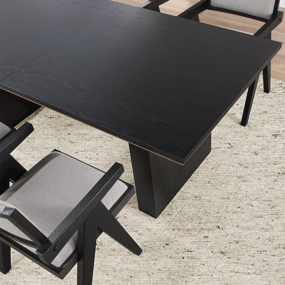 Magnolia 80-96" Table 5-Piece Arm Chair Dining Set