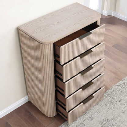 Henry Sand Chest