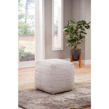 Hakim Square Handwoven Woolen