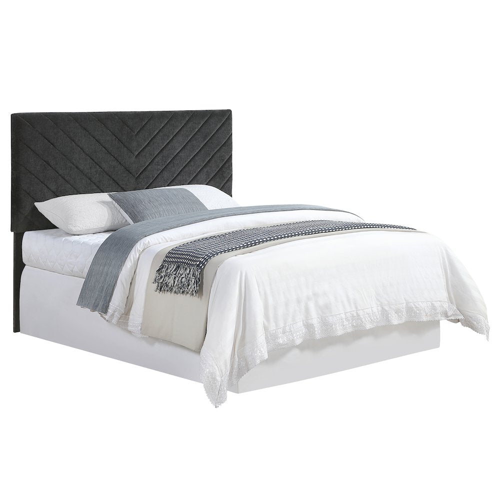Tara Black Chevron Tufted Queen/Full Hea