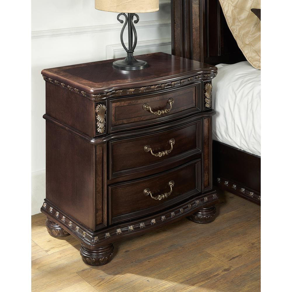 Monte Carlo 3-drawer Nightstand (w/USB port)