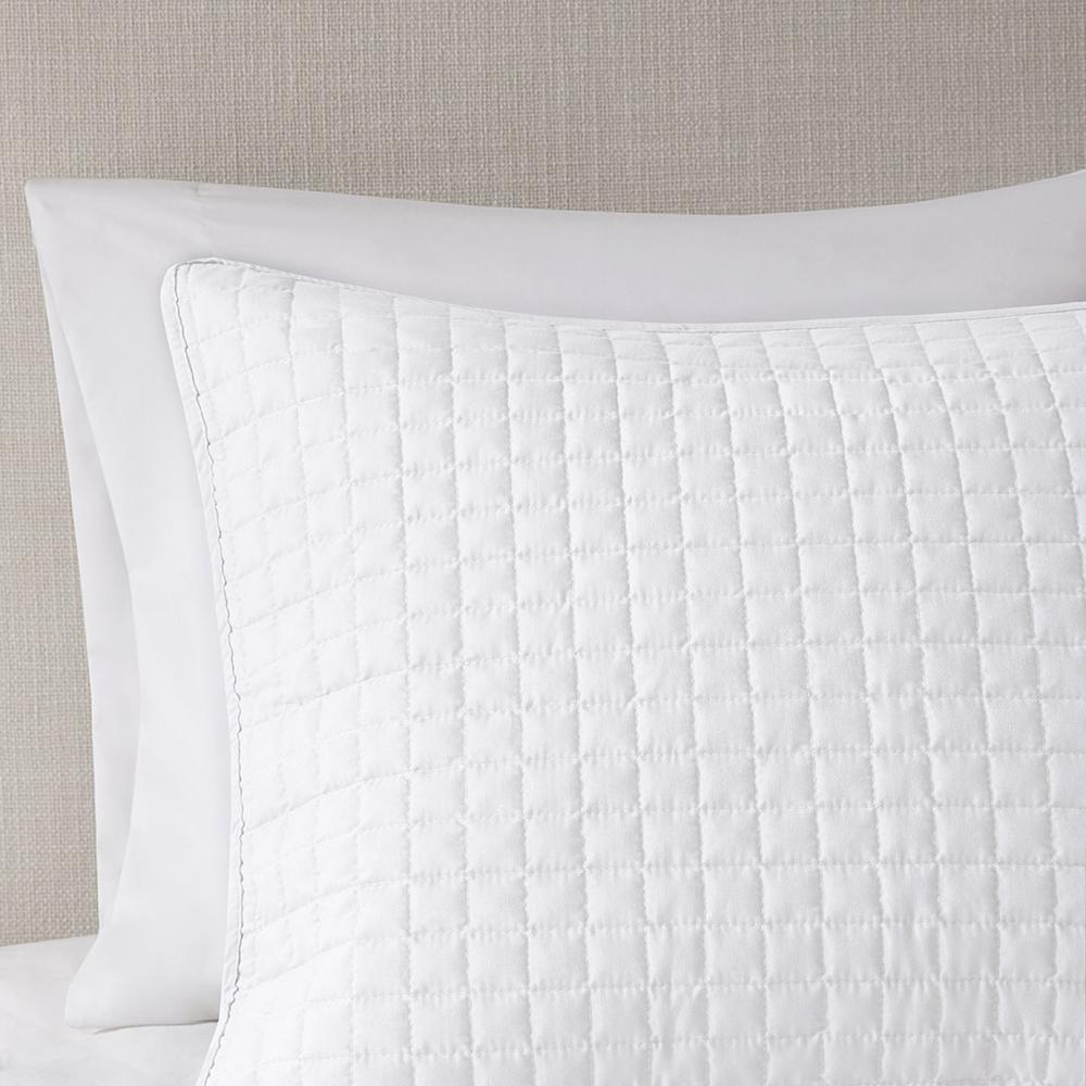 Otto 3 Piece Reversible Quilt Set, White color
