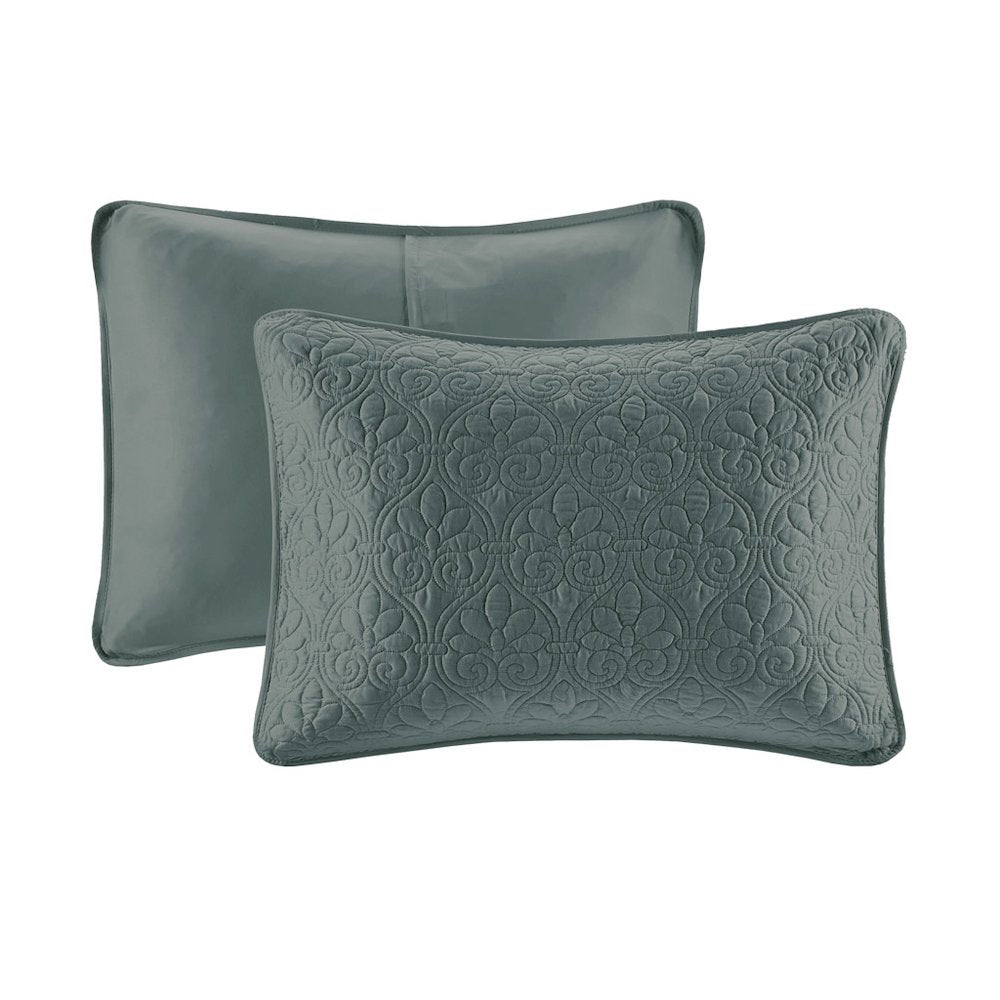 Quebec 3 Piece Reversible Quilt Set, Balsam Green color
