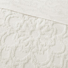 Laetitia Tufted Medallion Coverlet Set, Belen Kox