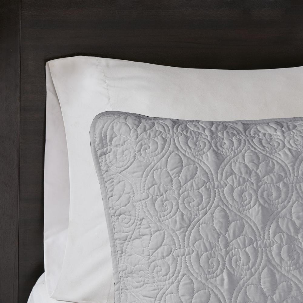 Quebec 3 Piece Reversible Quilt Set, Grey color