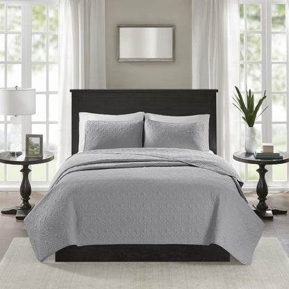 Quebec 3 Piece Reversible Quilt Set, Grey color