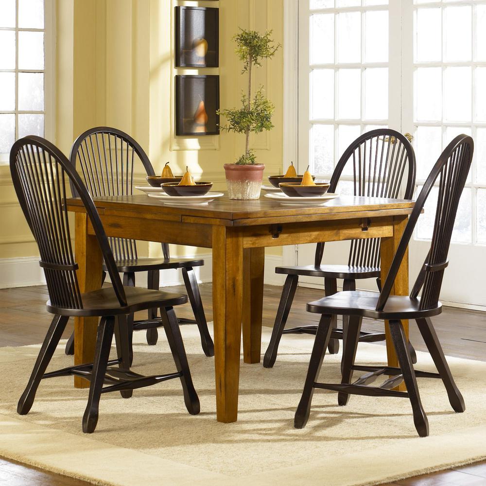 Treasures Retractable Leg Table - Oak in Rustic Oak