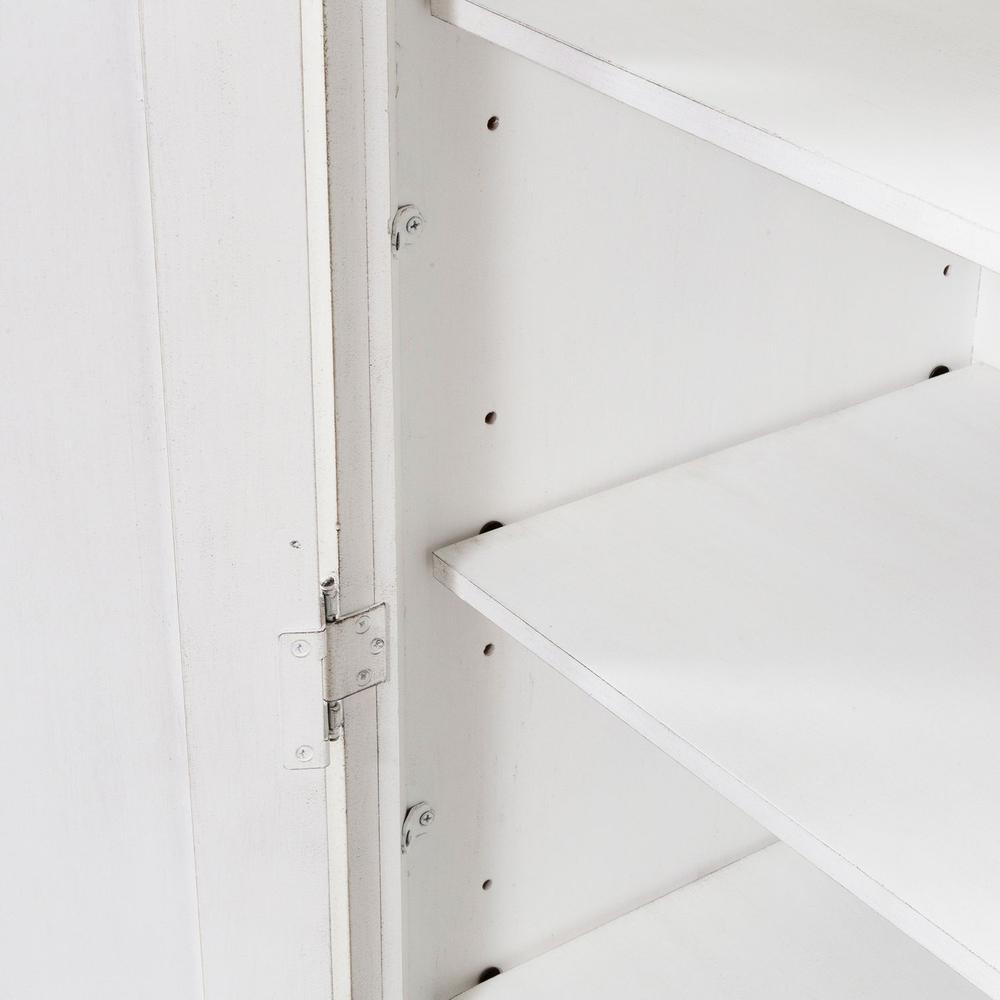 Magnolia Manor Master Chest in Antique White