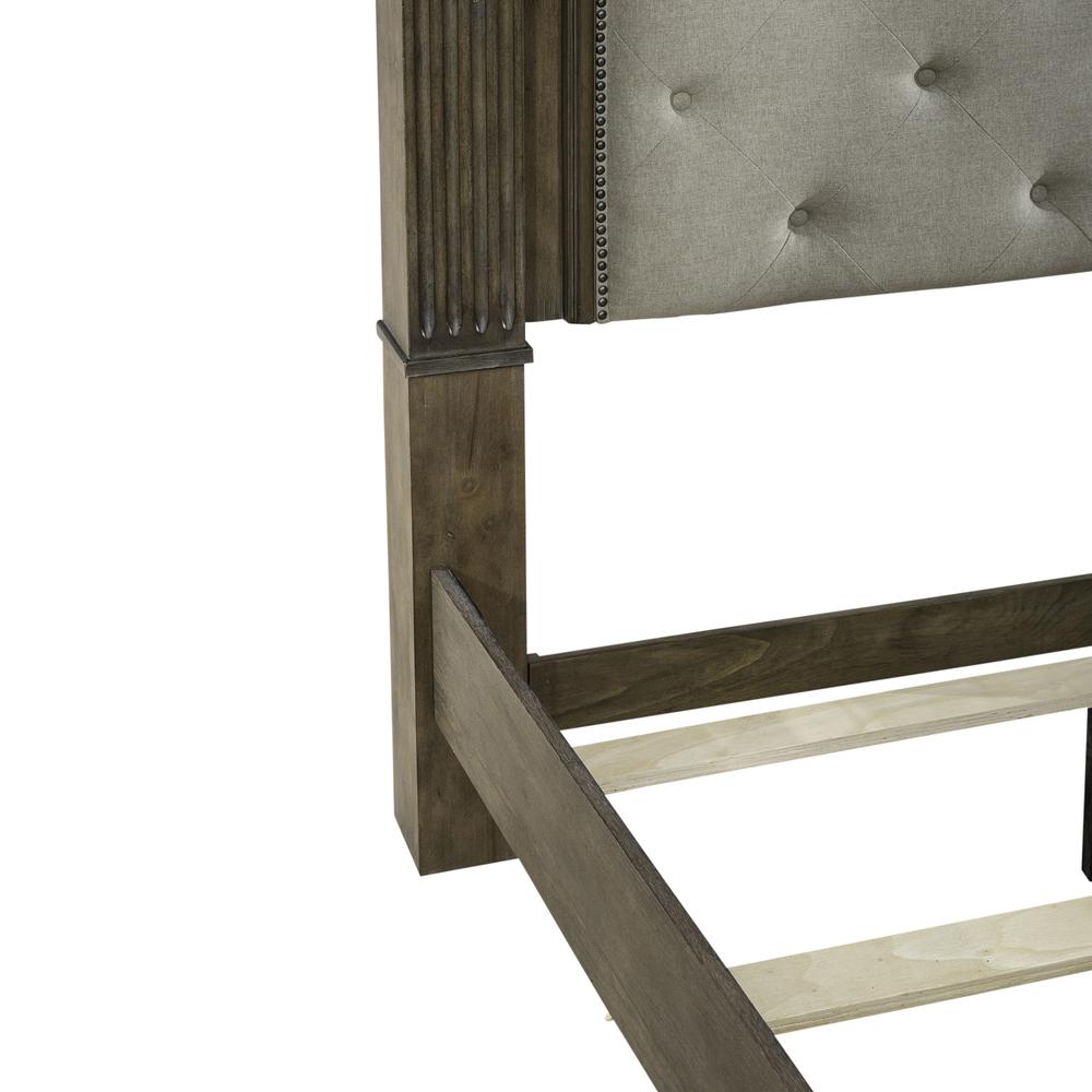 Carlisle Court Queen Poster Bed - Chestnut with Gray Dusty Wax Finish